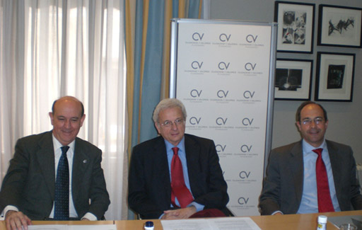 De izq. a dcha.: Andrés Ollero, Justino Sinova y José M&ordf; Román. Foto: Funciva.